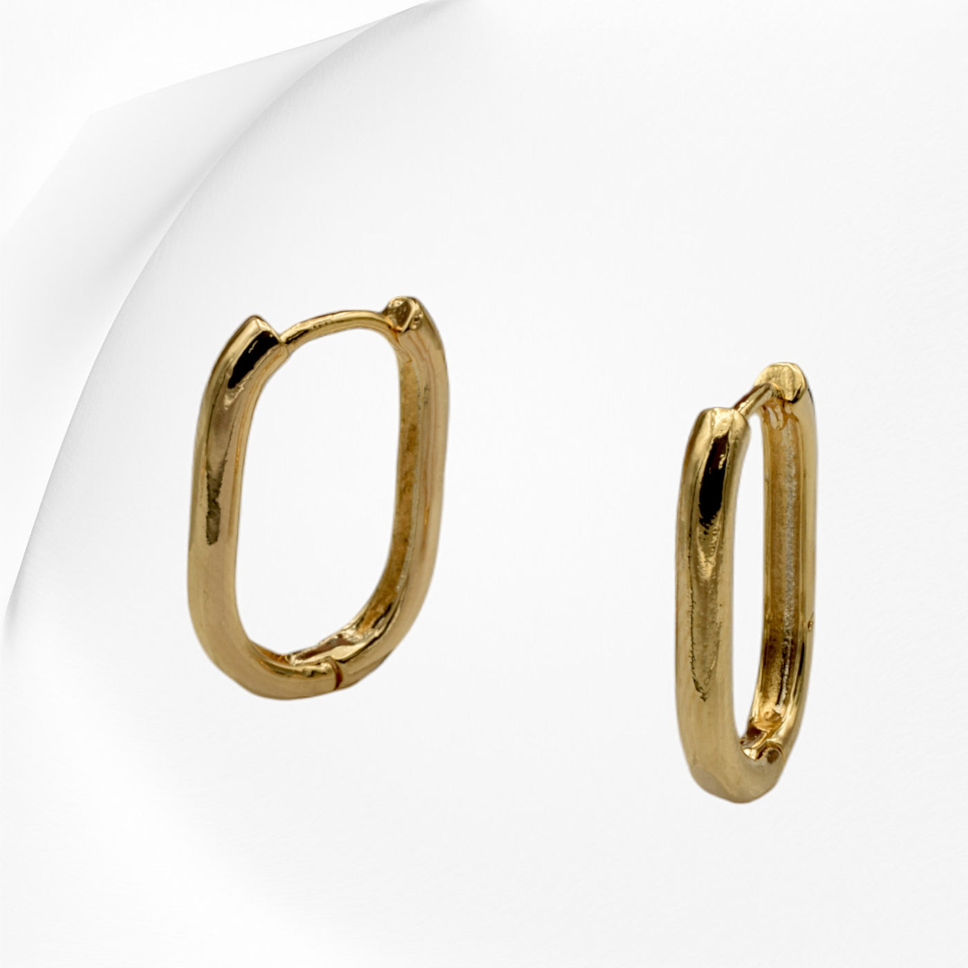 Gold-Filled Sleek Oval Hoop Earrings – Modern and Minimalist Design