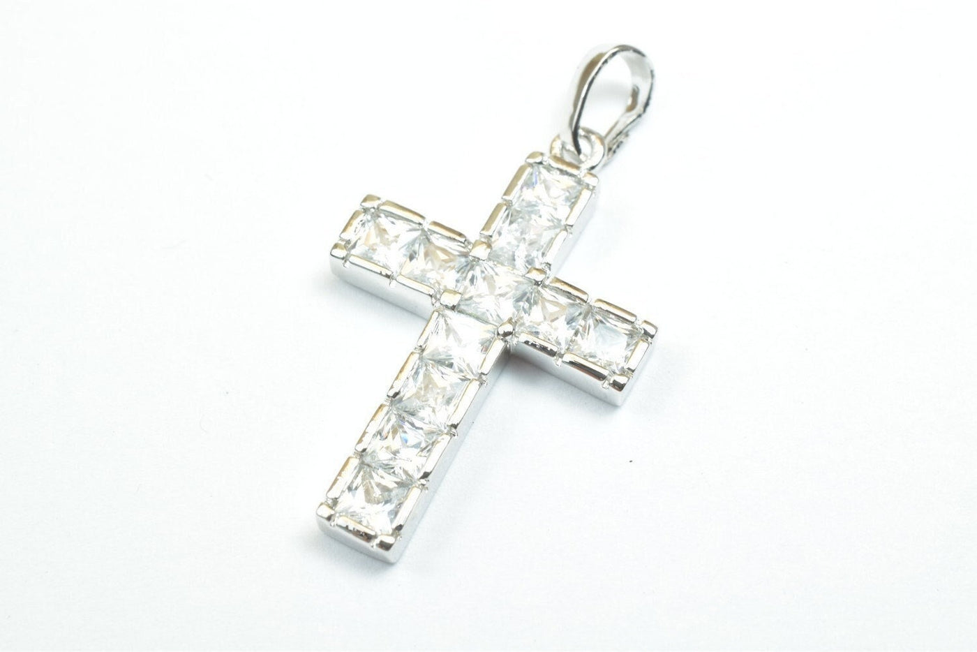 White Gold Filled Look, cross pendant with cubic zircon (cz) rhinestone rhodium plated charm size 26x17mm, thickness 2.5mm RP76