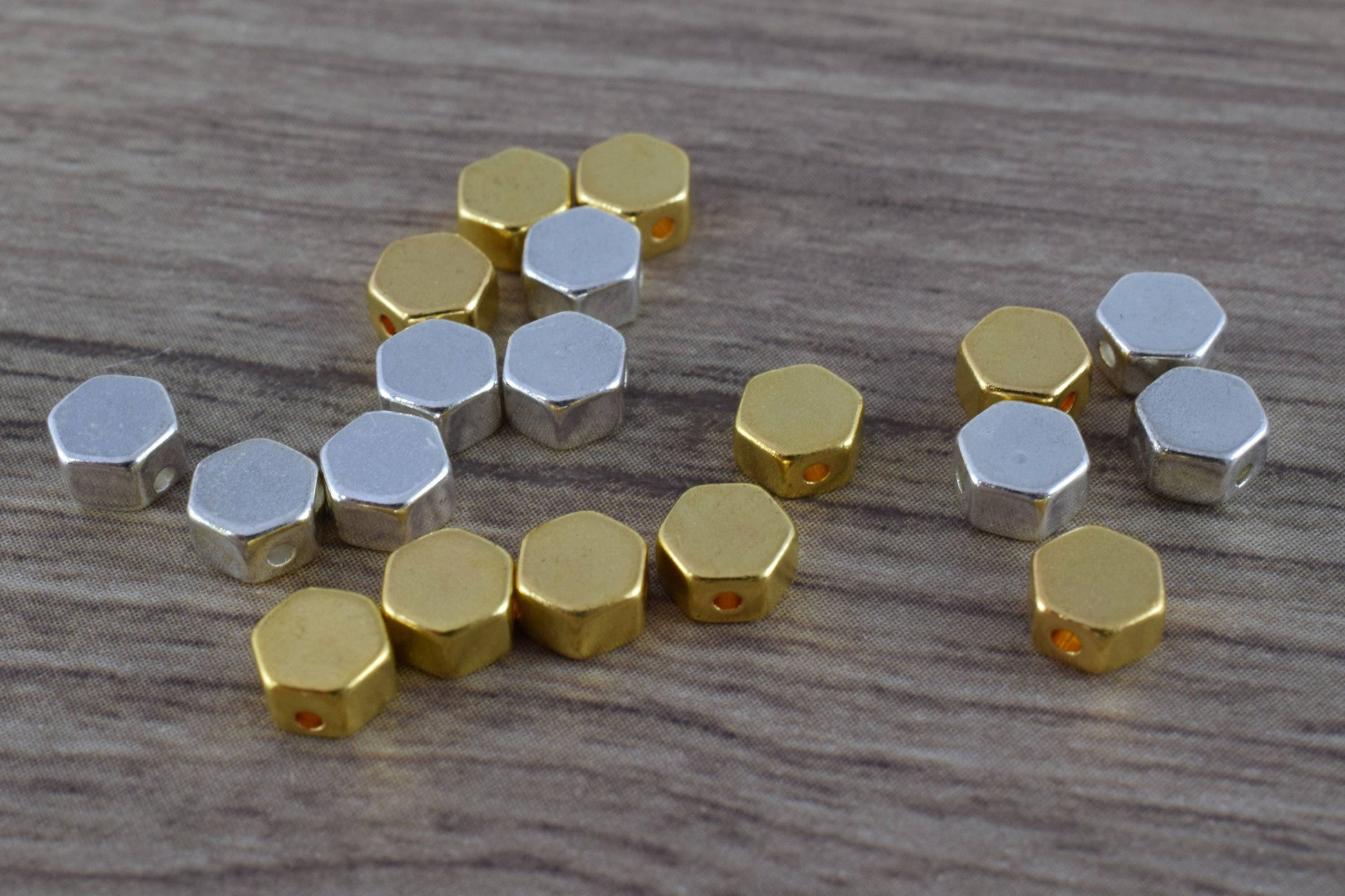 6mm Heptagon Gold/SilverAlloy Jewelry Beads 13pcs per Pack Beads/ beads Jewellery/Ncklace beads/Czech beads/Pressed Beads, Wholesale Alloy,