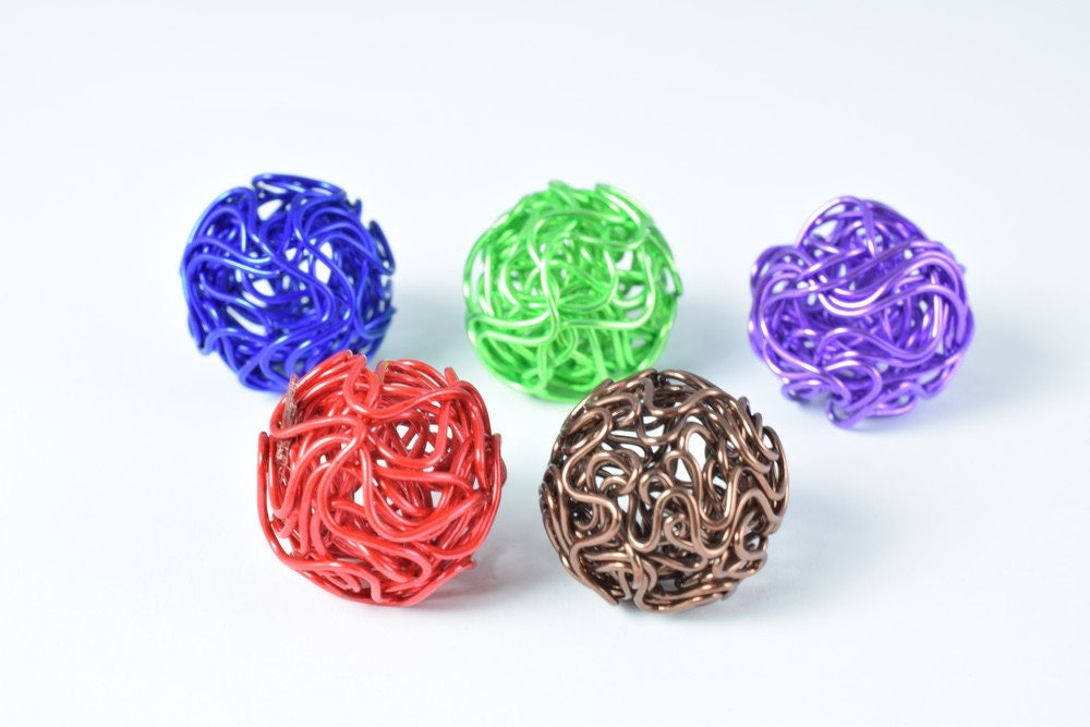 6 PCs Openwork Wire Metal Round Beads Ball Hollow Twist Ball Basketball wives Beads jewelry big hoop earring chunky bead jewelry making