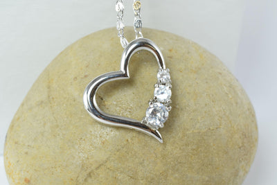 White Gold Rhodium Plated Pendants/Bling/Wholesale Pendant/Wedding Jewelry/Rhodium Plated/Pendant /Open Tilted Heart Floating Pendant