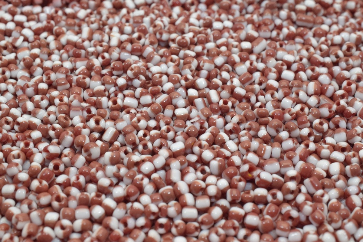 Red/White Glass Seed Beads Size 8.0 Sold by 1 LB/ Pound Size 8/0 are 2mm to 3mm Beads Item# 789222067144