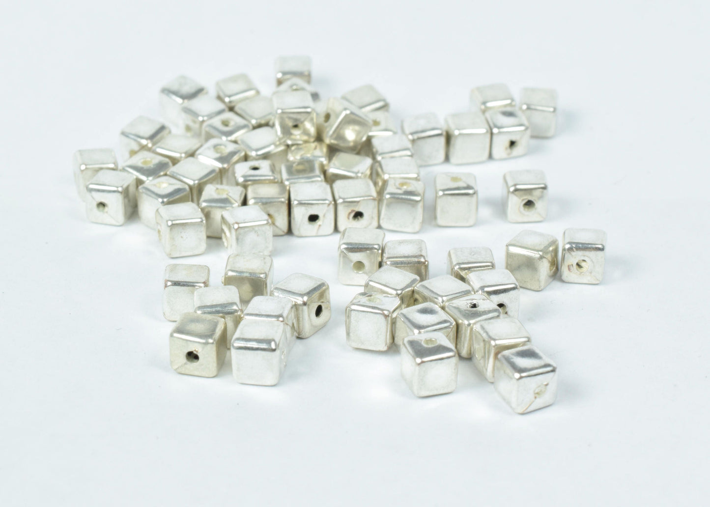 5mm Plastic Square Minimalists Beads, Sold by 100pcs, 1mm hole opening, Silver minimalist beads, Wholesale beads, Acrylic square beads,