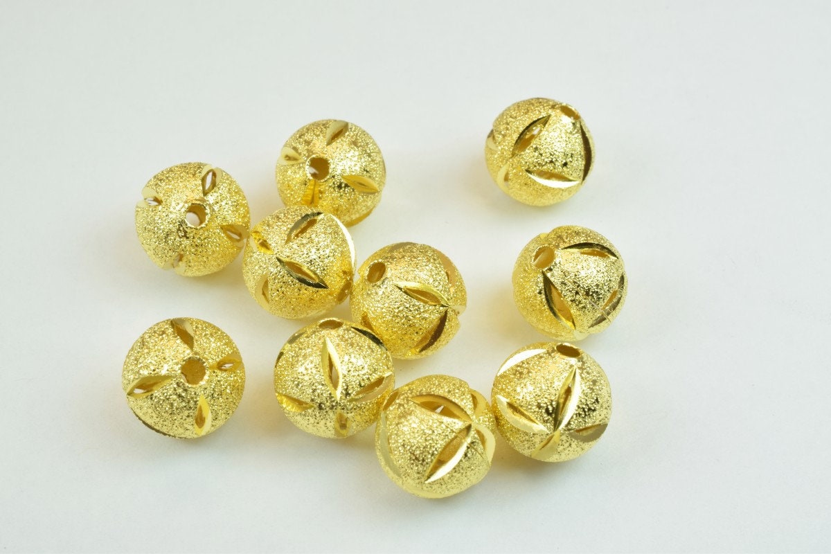 100 PCs Gold Plated Carved Round Beads 8mm/10mm Diamond Cut