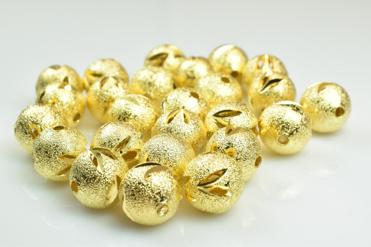 100 PCs Gold Plated Carved Round Beads 8mm/10mm Diamond Cut