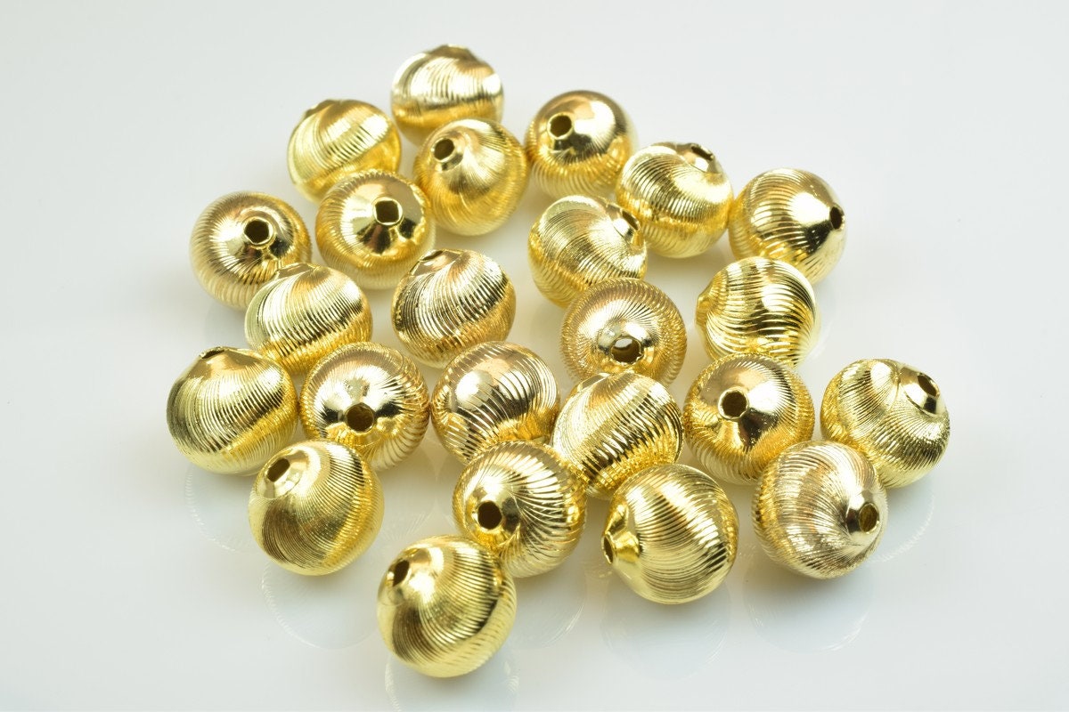 100 PCs Gold Plated Carved Round Beads 10mm Diamond Cut