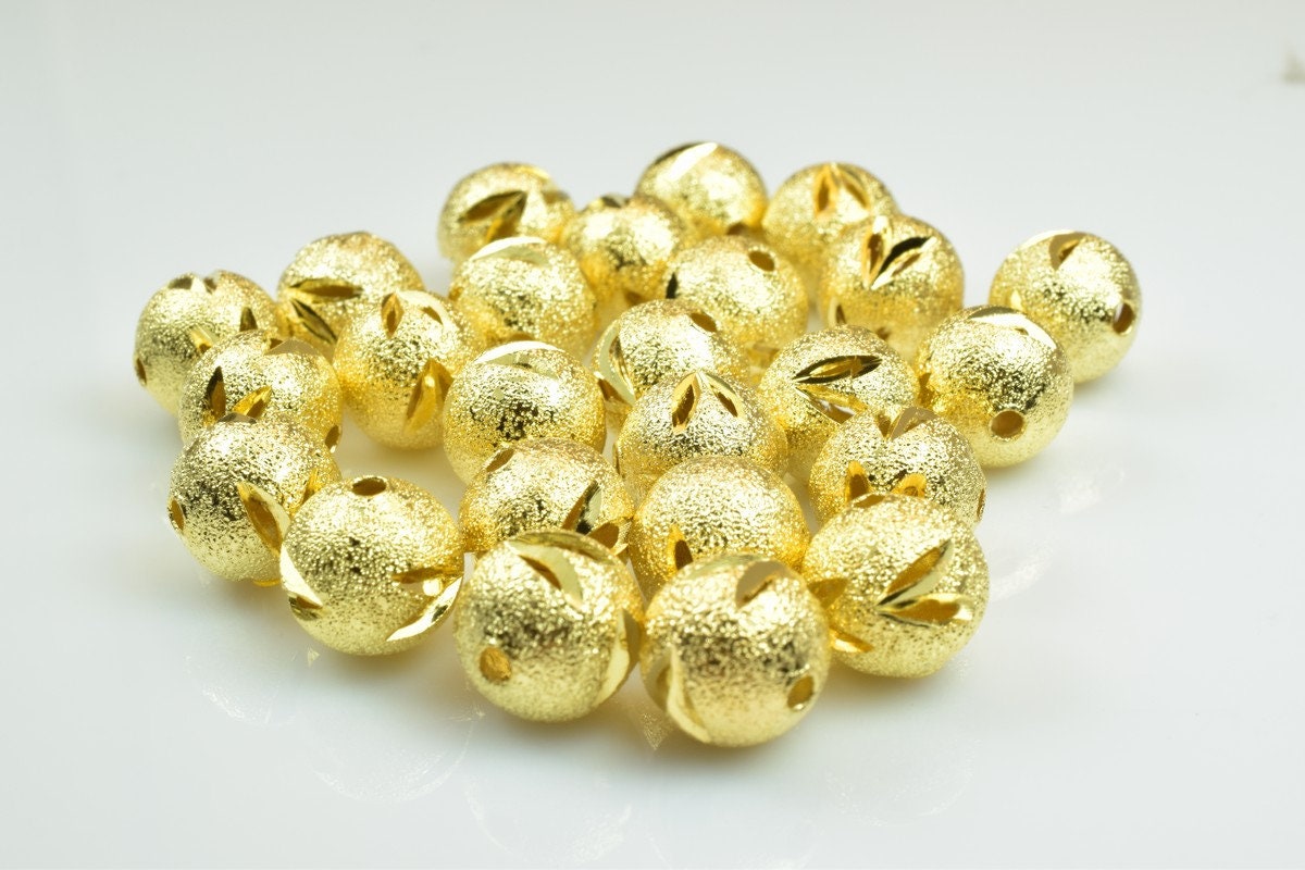 100 PCs Gold Plated Carved Round Beads 8mm/10mm Diamond Cut