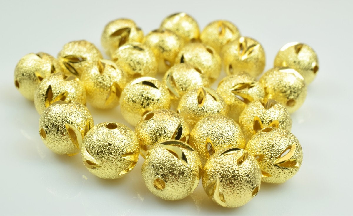 100 PCs Gold Plated Carved Round Beads 8mm/10mm Diamond Cut