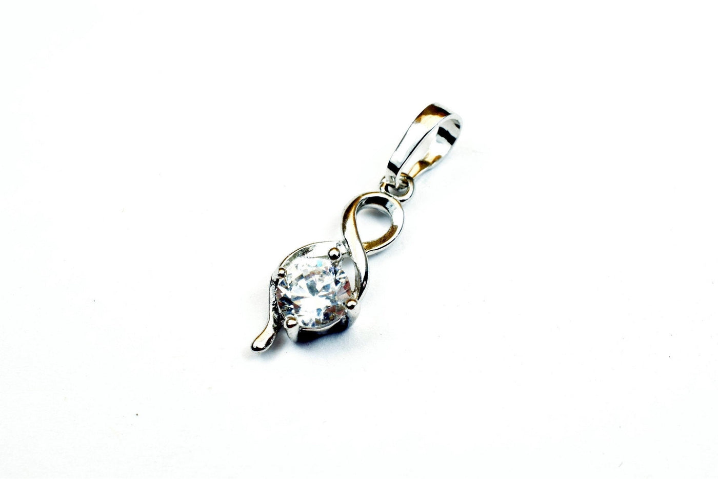 White Gold Filled Love Rhodium Charm Pendants Size 17x6mm With CZ Cubic Zirconia Crystal Bling Bling Rhinestone Findings For Jewelry Making
